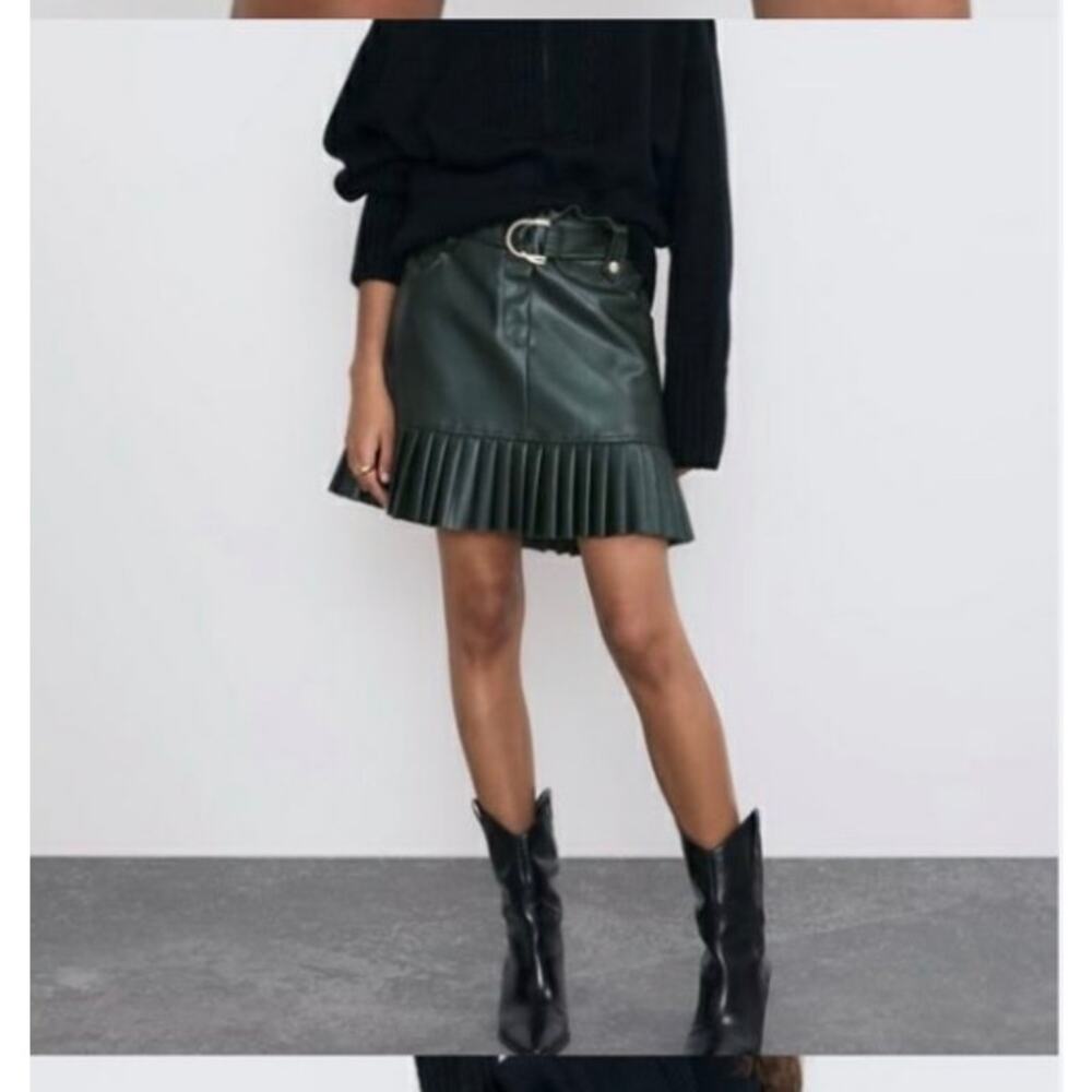 Zara Dark Green Pleated Soft Faux Leather Mini Skirt Medium belted